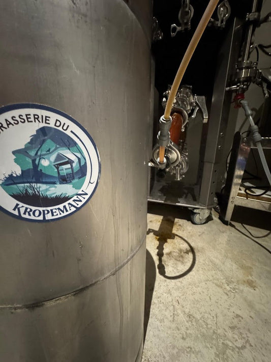 Bière au miel en partenariat avec la Micro Brasserie artisanale du Kropemann - Honapi